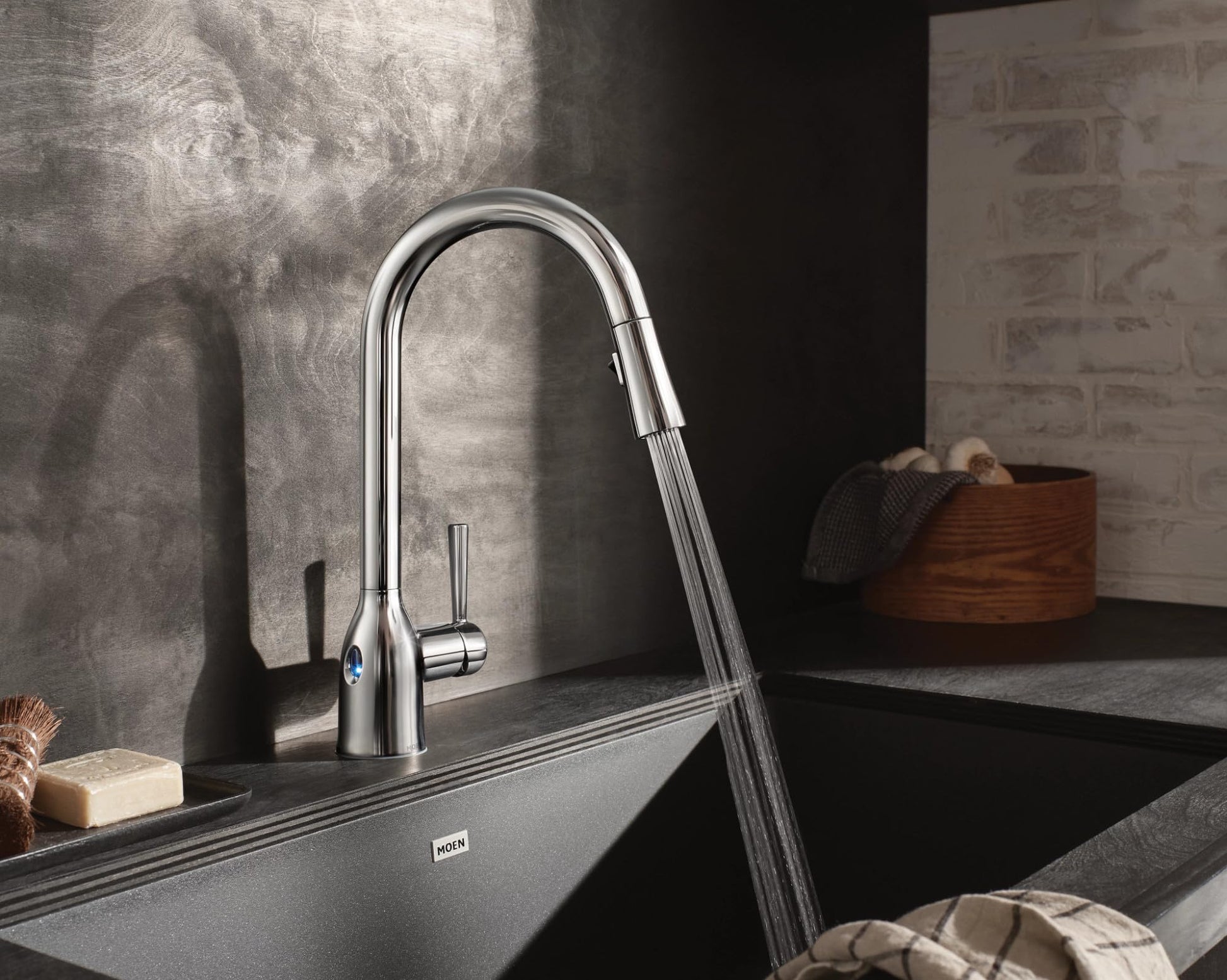Moen Adler Chrome Motionsense Wave Sensor Touchless One Handle Pulldown Kitchen Faucet Featuring Power Clean, 87233EWC